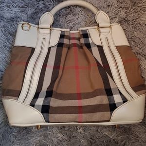 Burberry Purse
